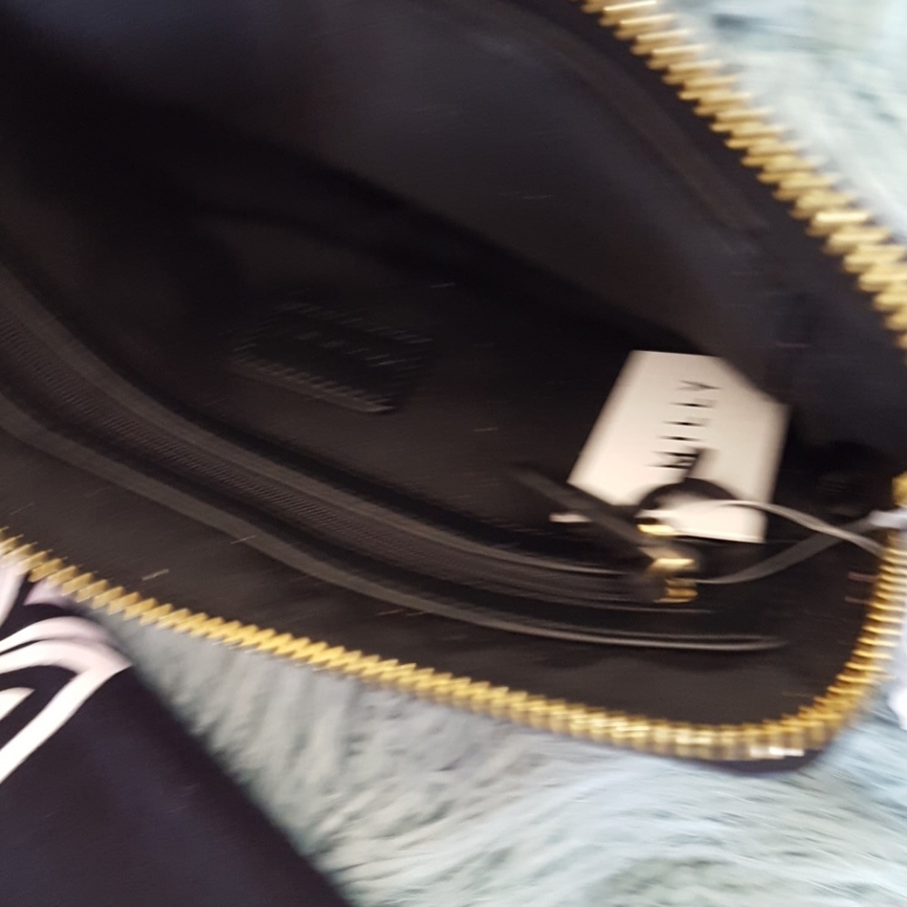 NWT Milly Astor pink clutch with band & tassel - Picture 6 of 7